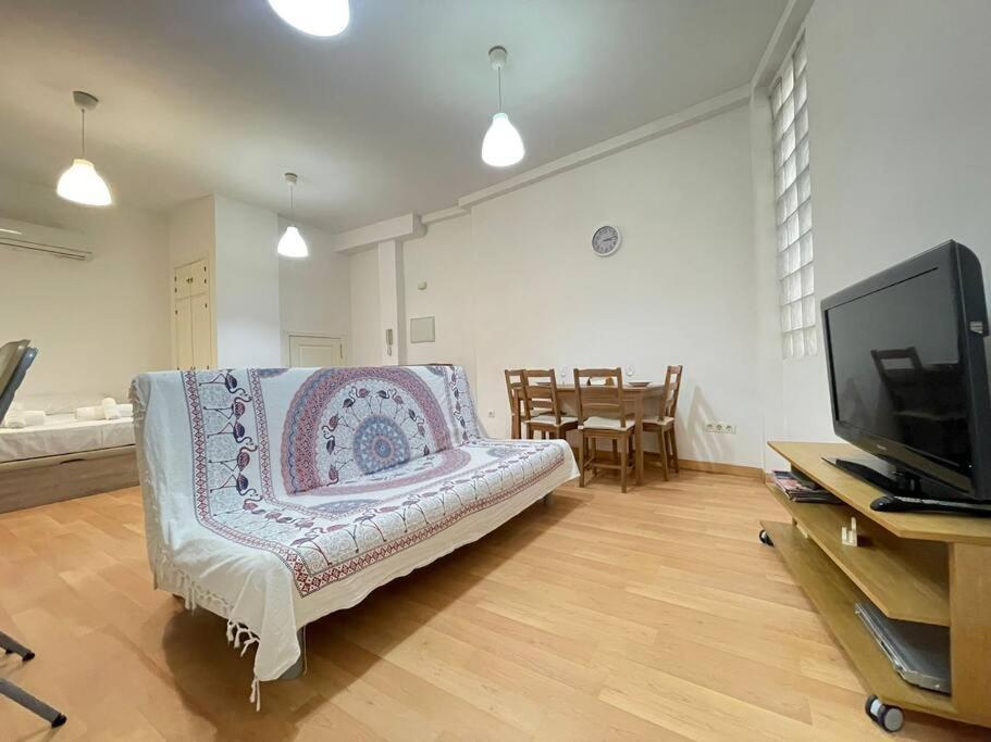 Nice Flat In Atarazanas - Souv Malaga Bagian luar foto