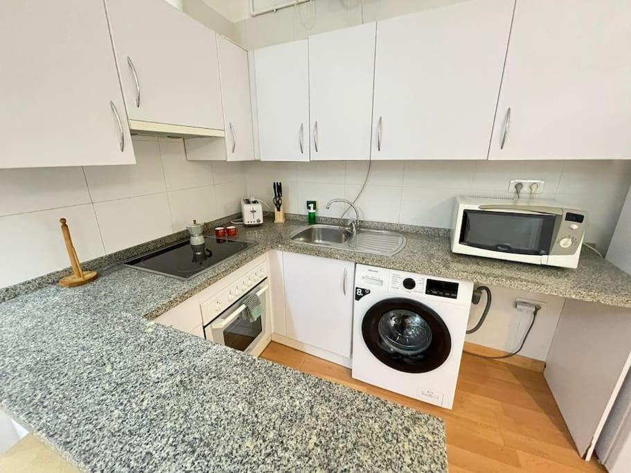 Nice Flat In Atarazanas - Souv Malaga Bagian luar foto